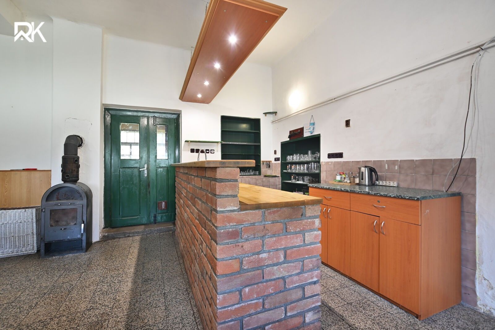 Prodej rodinný dům - Legerovo nám., Nová Ves I Ohrada, 470 m² - 5