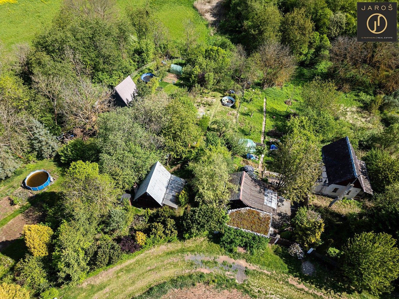 Zahrada, 816 m²
