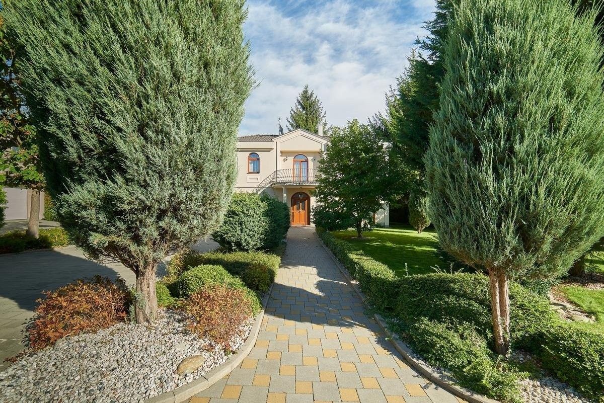 Vily, Nebušická, Praha, 255 m²