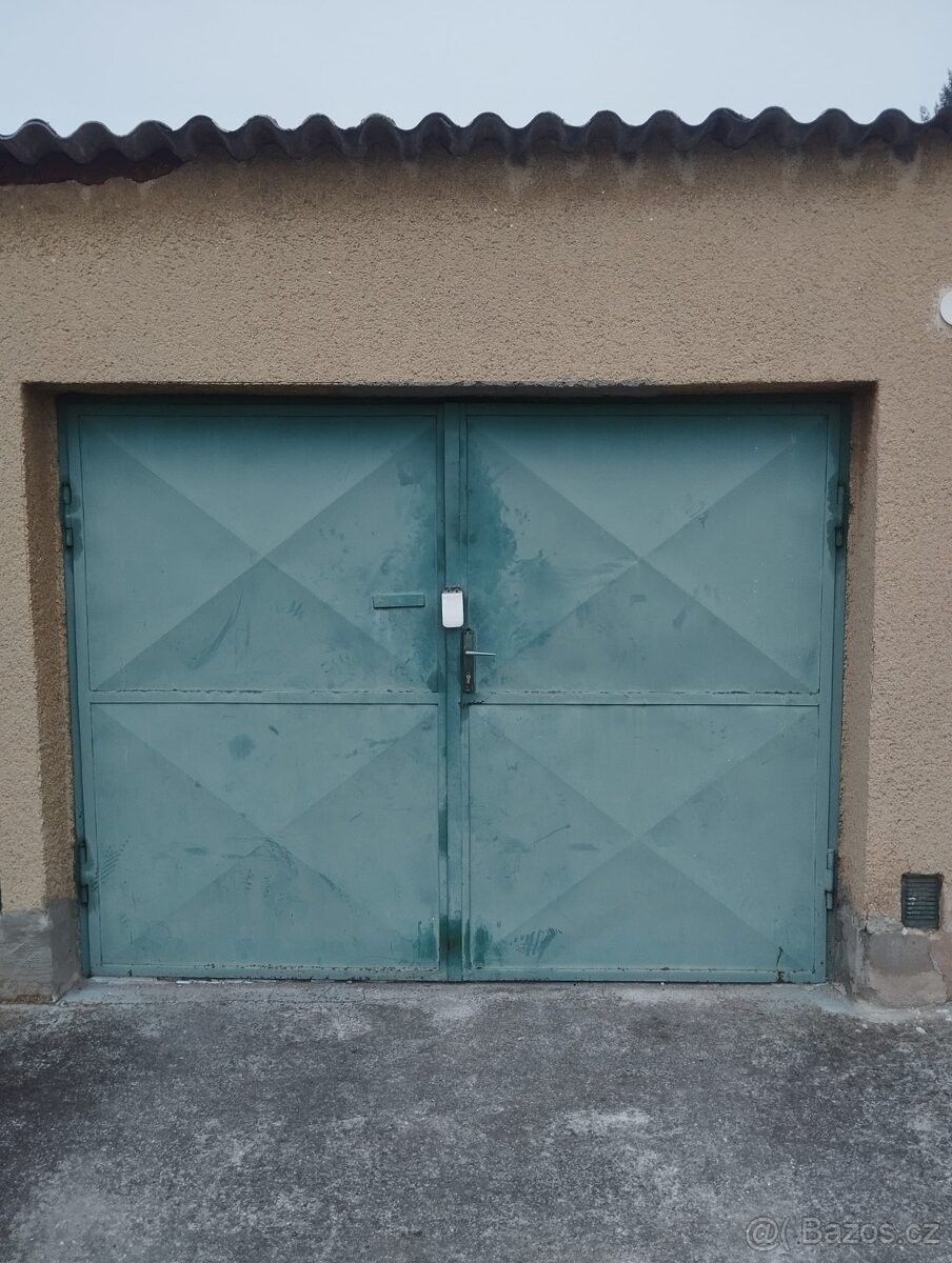 Garáže, Holýšov, 345 62