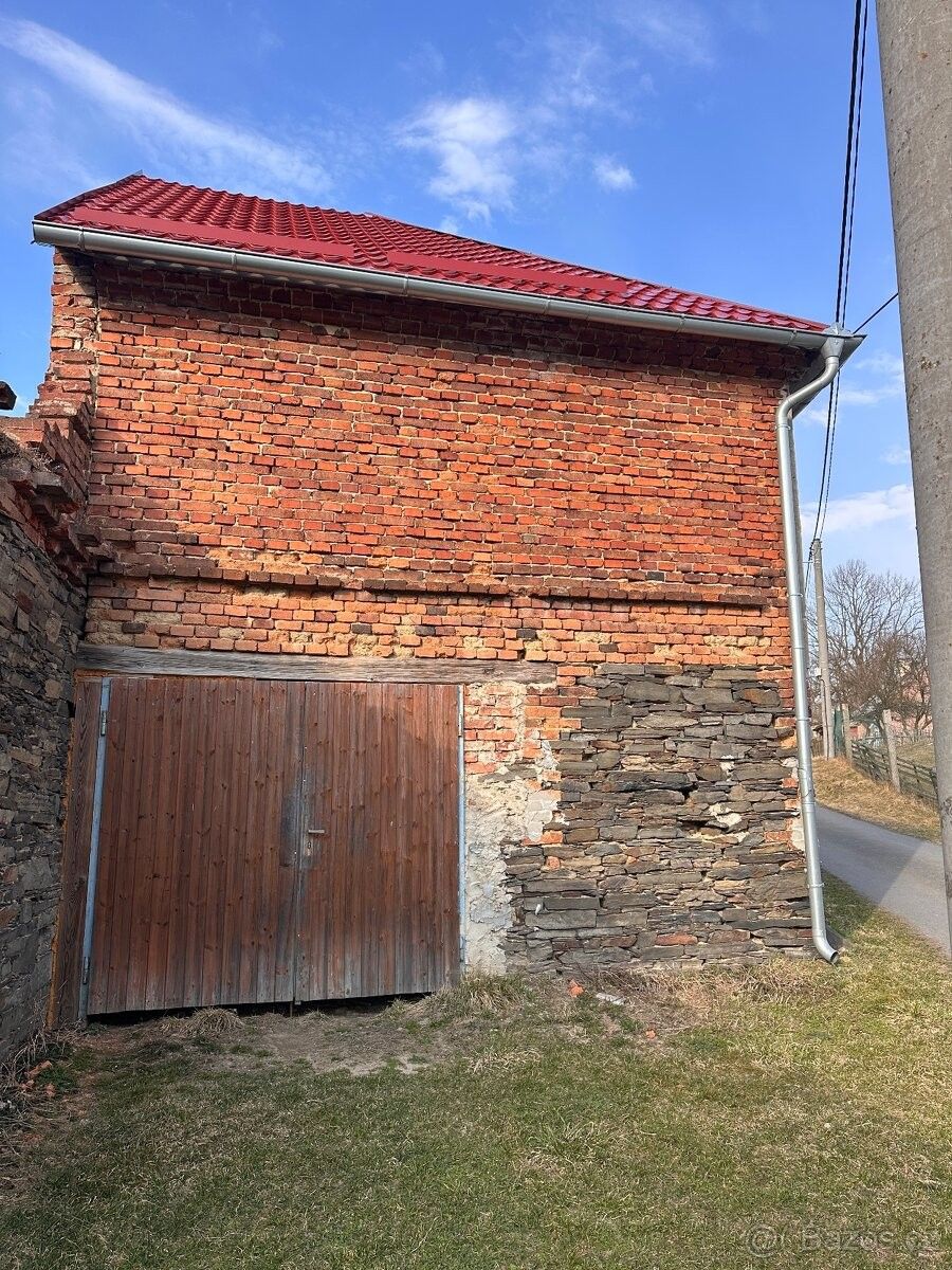 Sklady, Moravský Beroun, 793 05 - 2