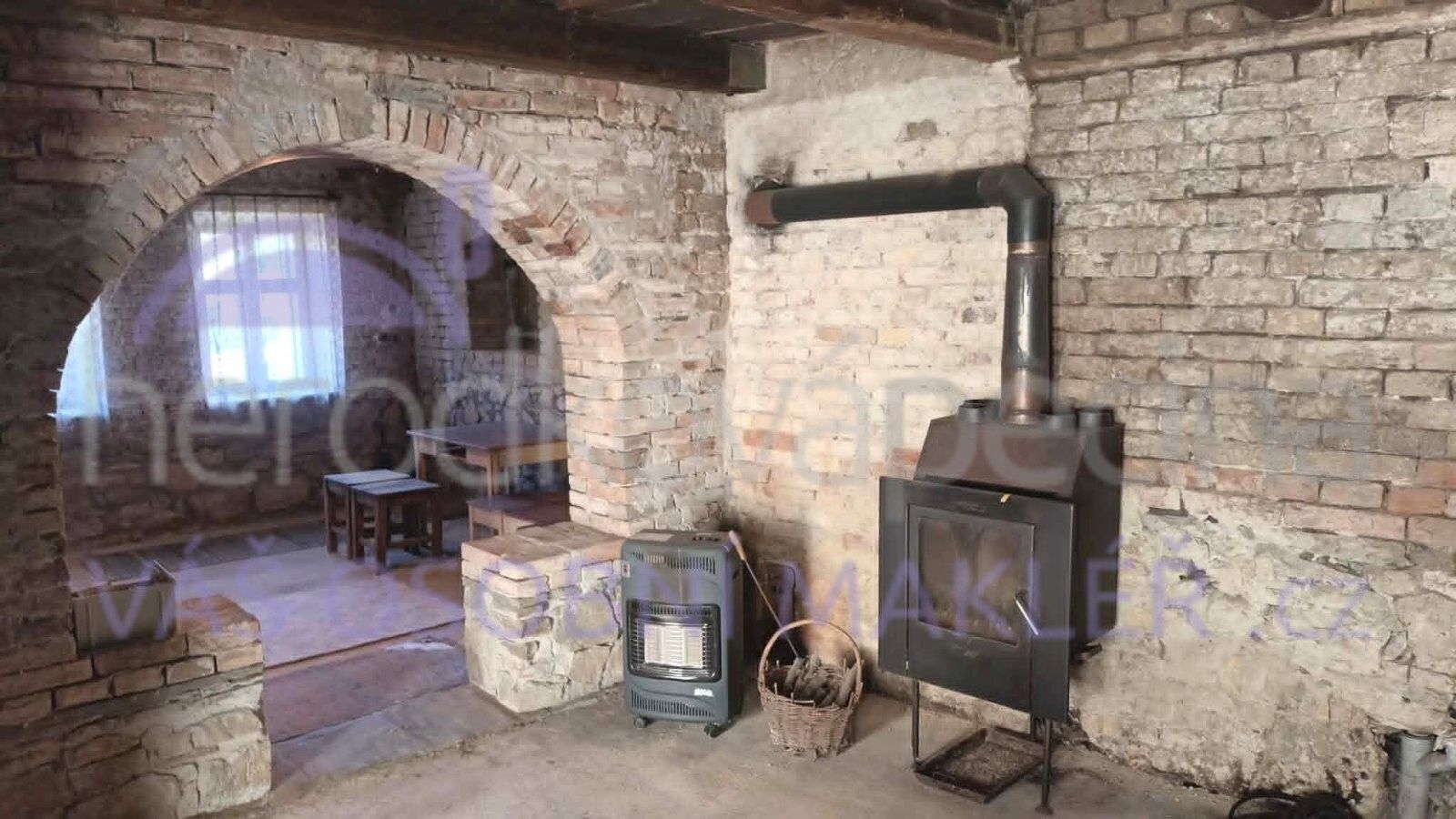 Chalupa · 235 m² · Roštín - 4