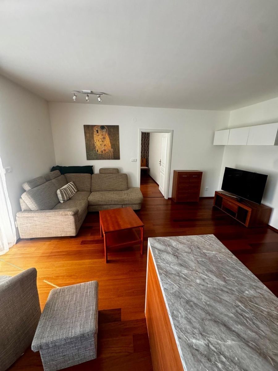 3+kk, Trojmezní, Šestajovice u Prahy, Středočeský kraj, 65 m² - 2