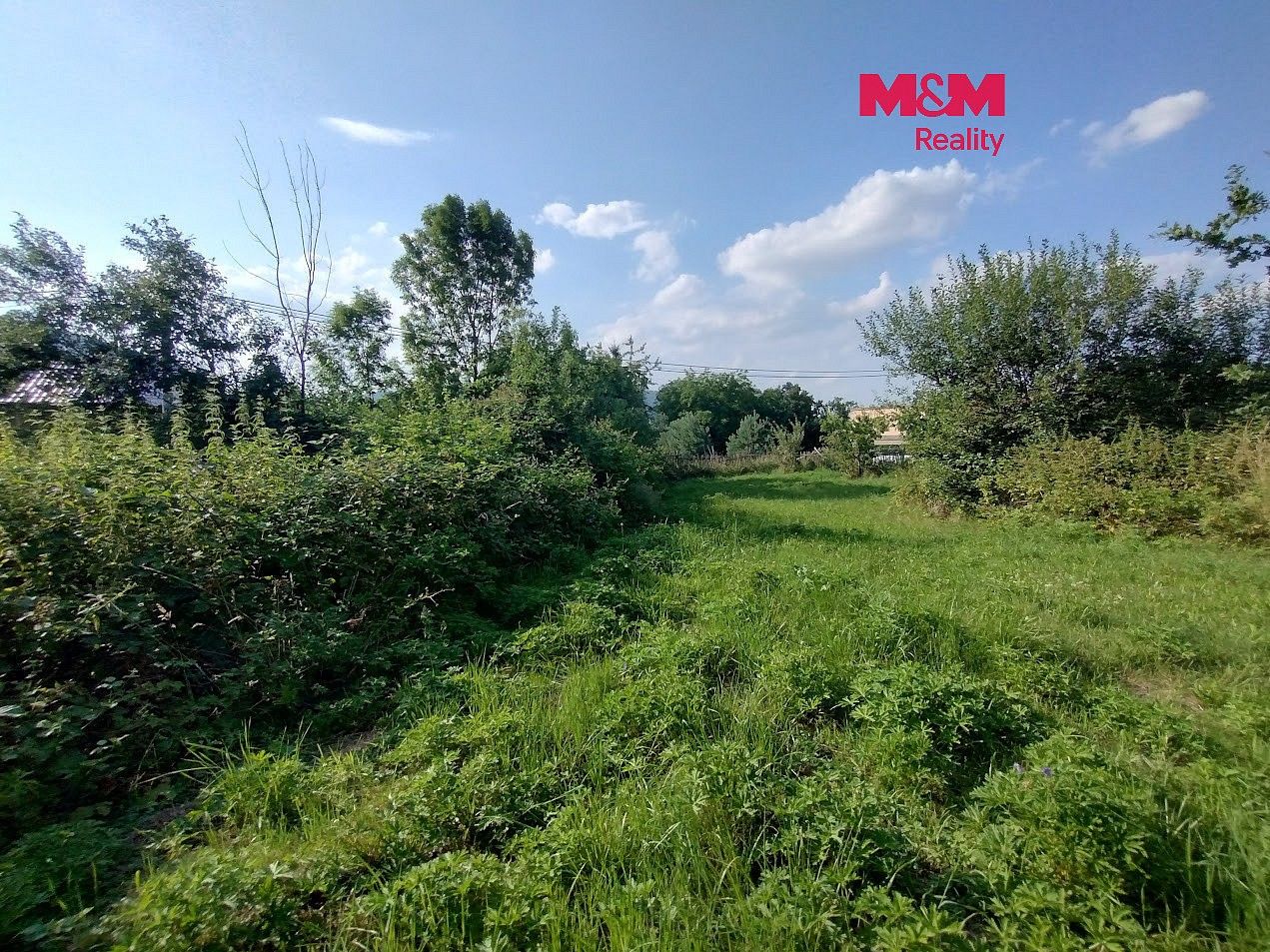 Pozemek pro bydlení, 696 m²