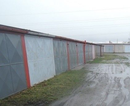 Garáže, Plzeň, 301 00 - 1