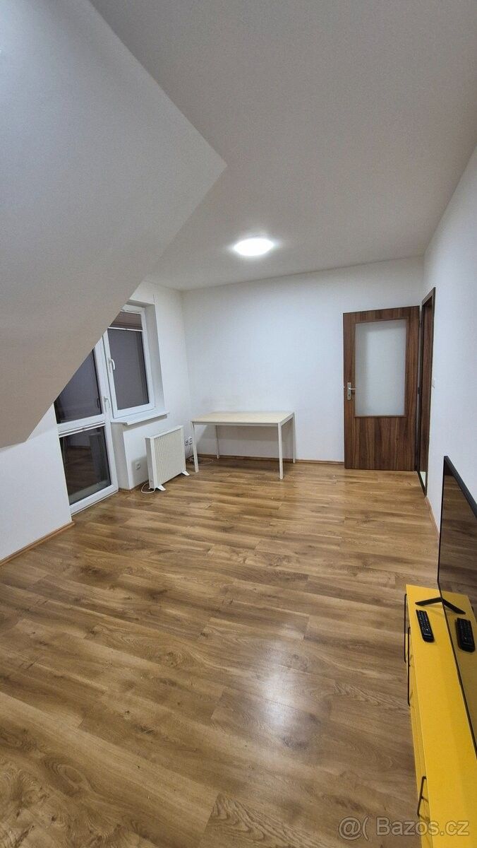 Pronájem byt - Slavkov u Brna, 684 01