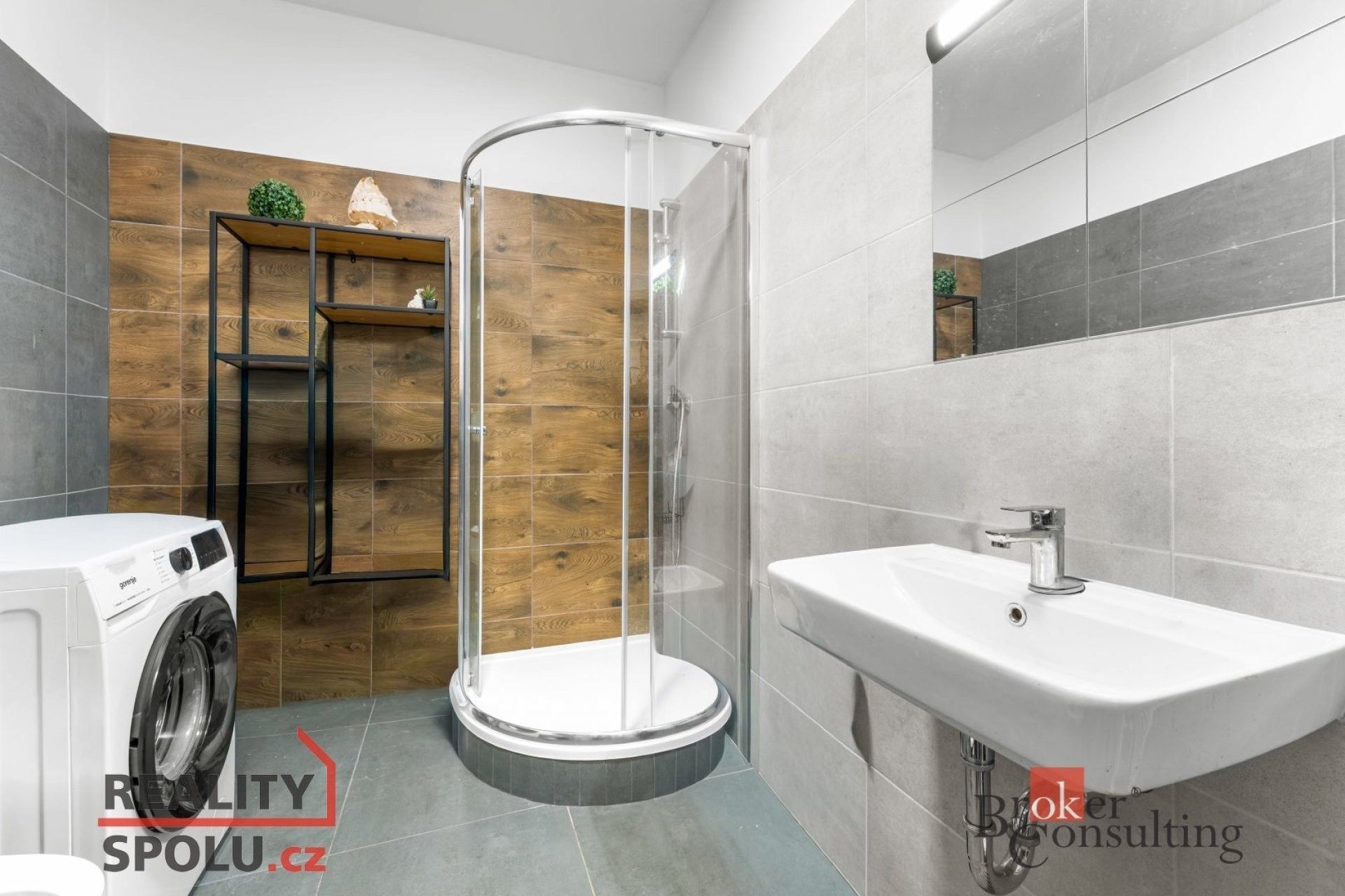 2+kk, Arménská, Kladno, 120 m²