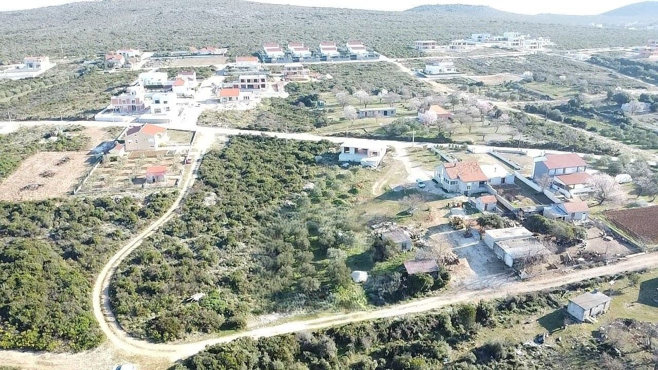 Pozemek pro bydlení, 1 049 m²