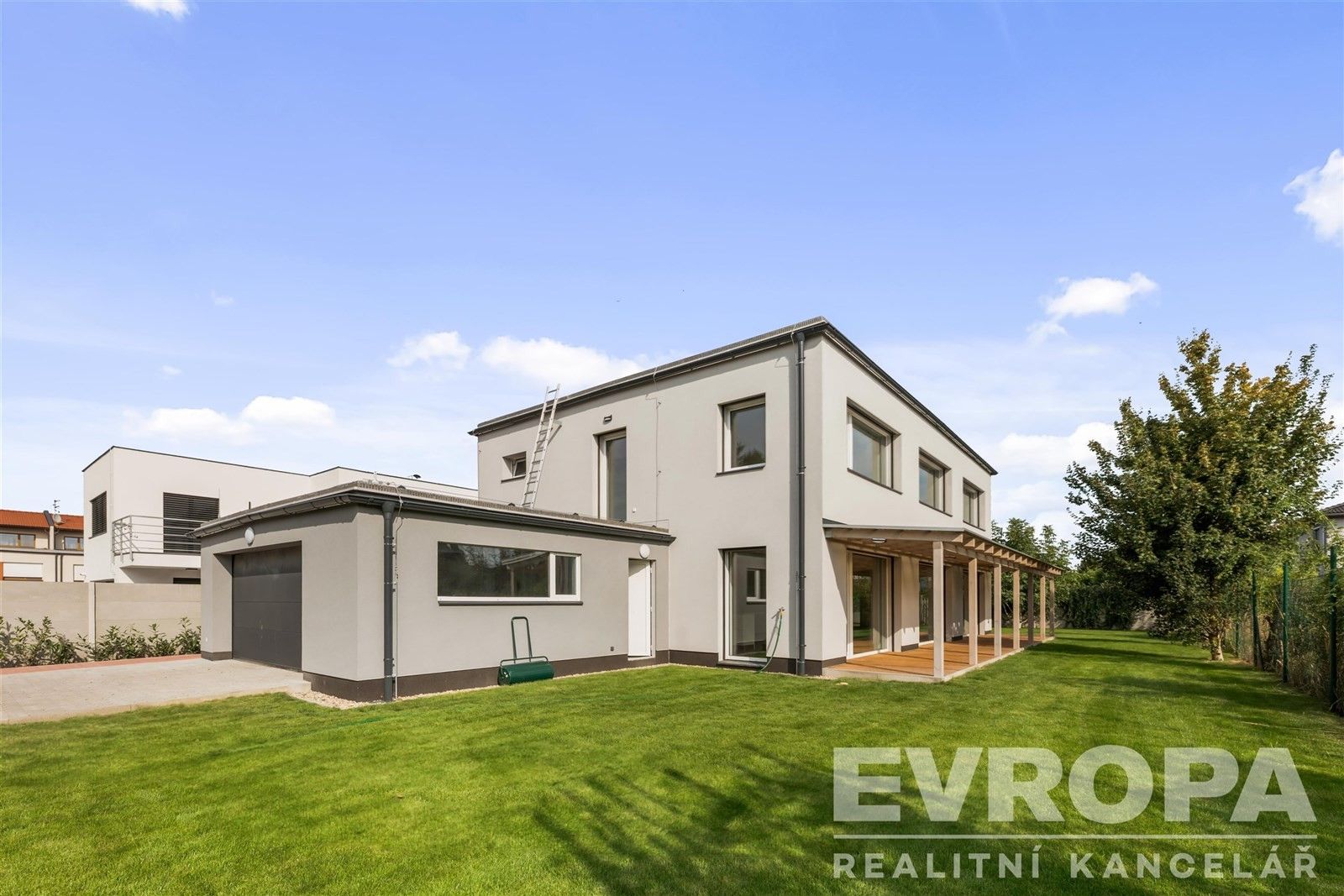 Prodej dům - Líbeznice, 320 m²