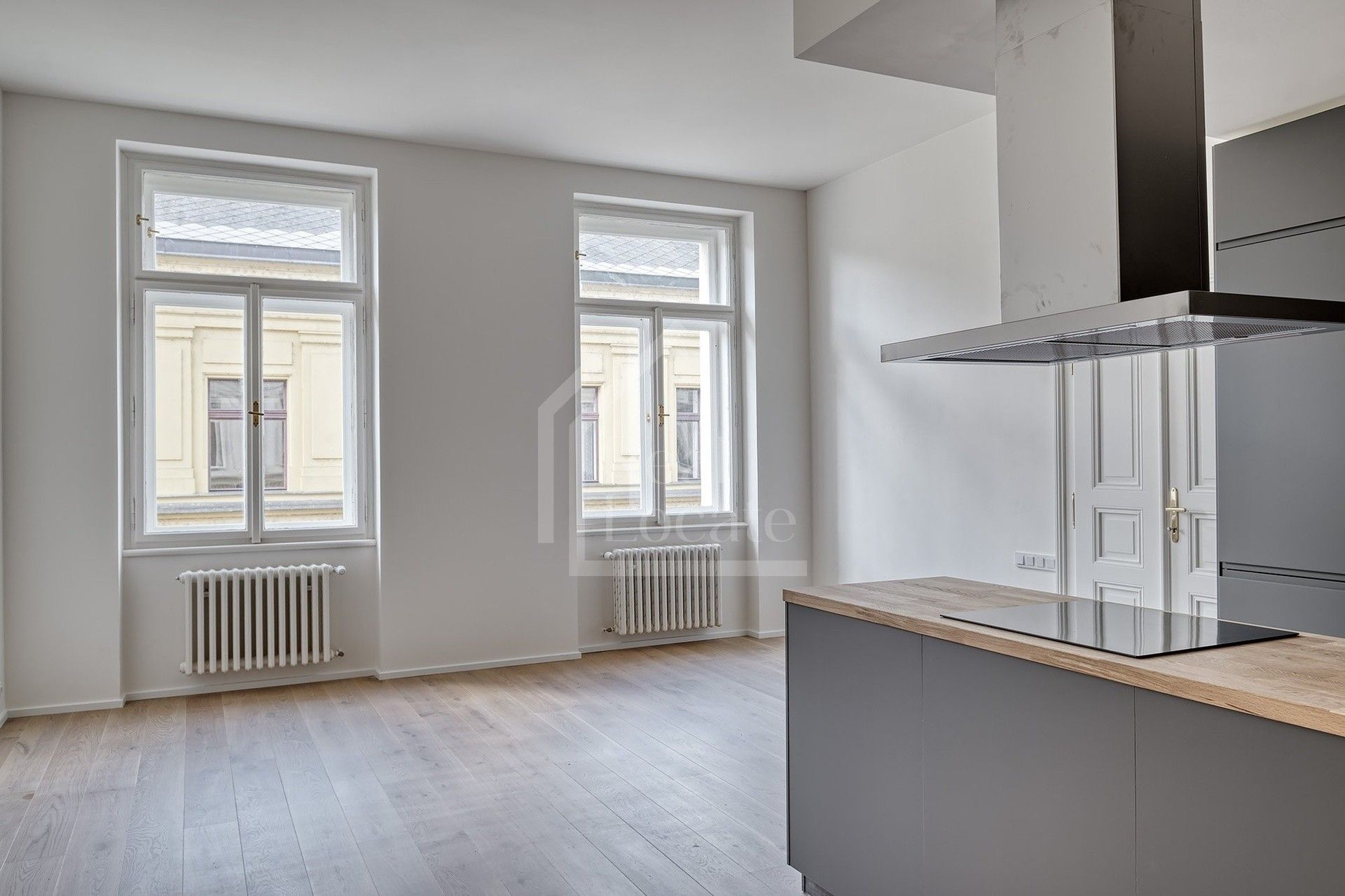 Pronájem byt 3+kk - Lazarská, Praha, 70 m²