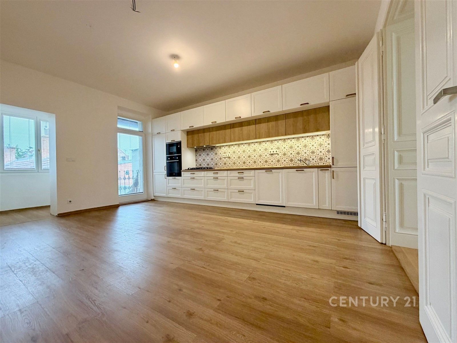 Prodej byt 3+1 - Dobrovolského 250, Hodonín, 107 m² - 5