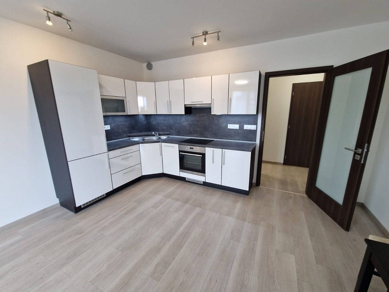 2+kk, náměstí Biskupa Bruna, Ostrava - Moravská Ostrava, 58 m² - 2