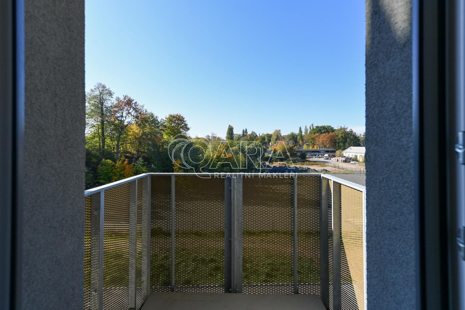 Pronájem byt 1+kk - 102. pluku, Benešov, 32 m² - 2