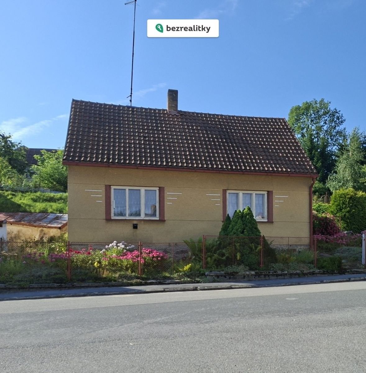 Prodej rodinný dům - Popelín, 110 m²