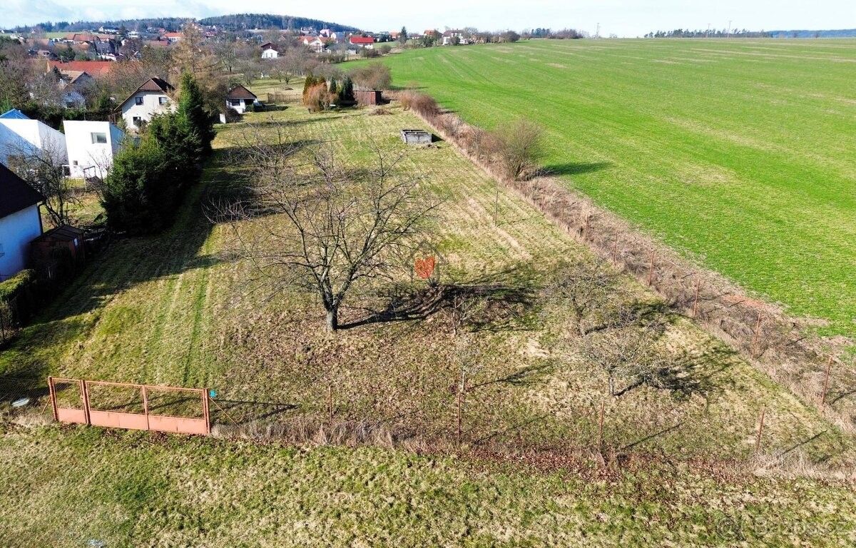 Prodej pozemek pro bydlení - Hvozdnice, 252 10