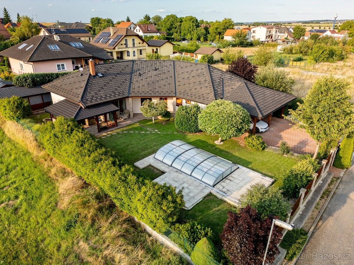 Rodinné domy, Dolní Břežany, 252 41