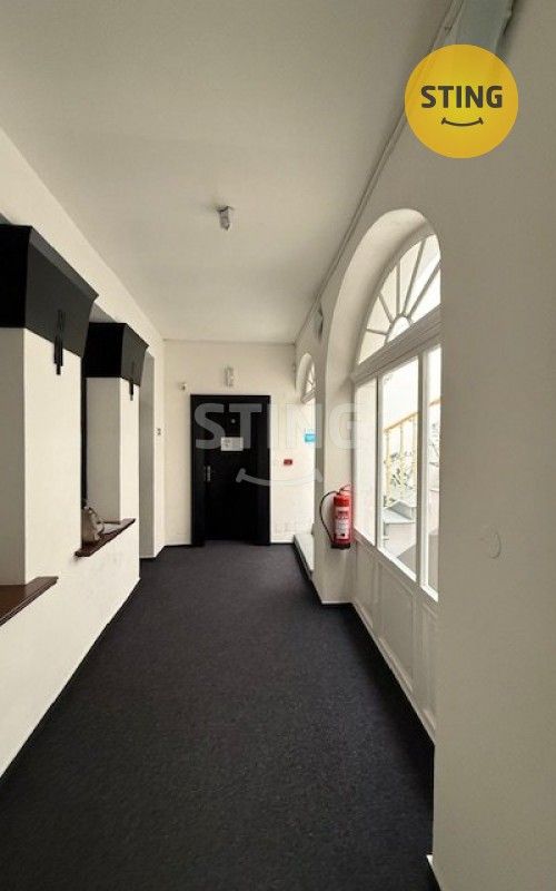 Kanceláře, Zámecké nám., Frýdek-Místek, 25 m²