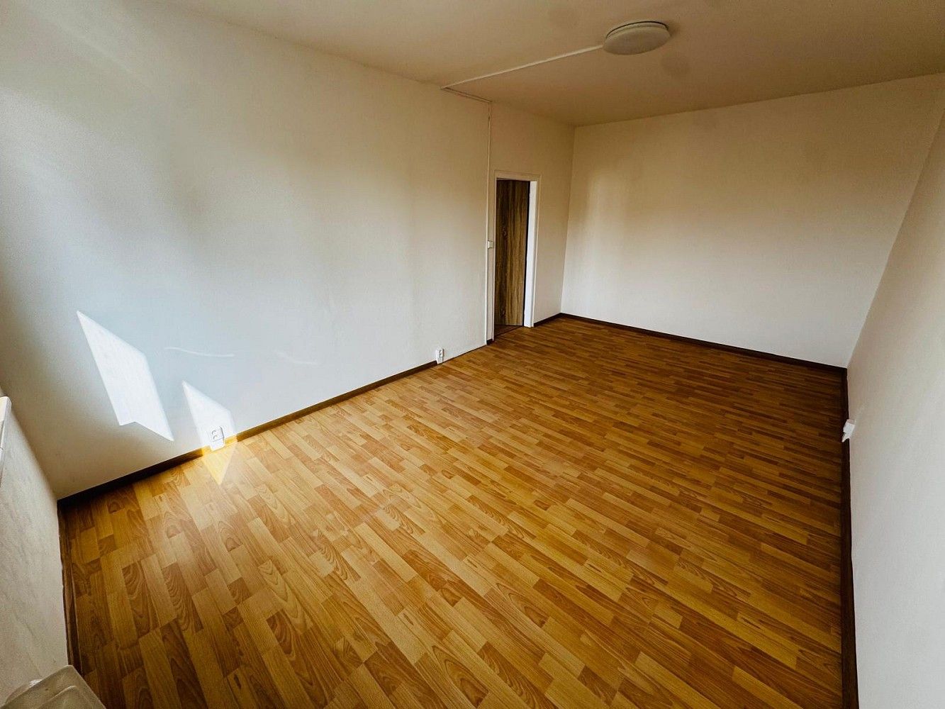 Byt 2+1 · 55 m² · Osadní, Chodov, okres Sokolov - 3