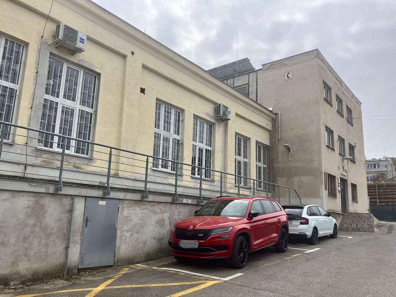Kancelář · 28 m² · Praha - Bubeneč, okres Praha 6, Hlavní město Praha - 3