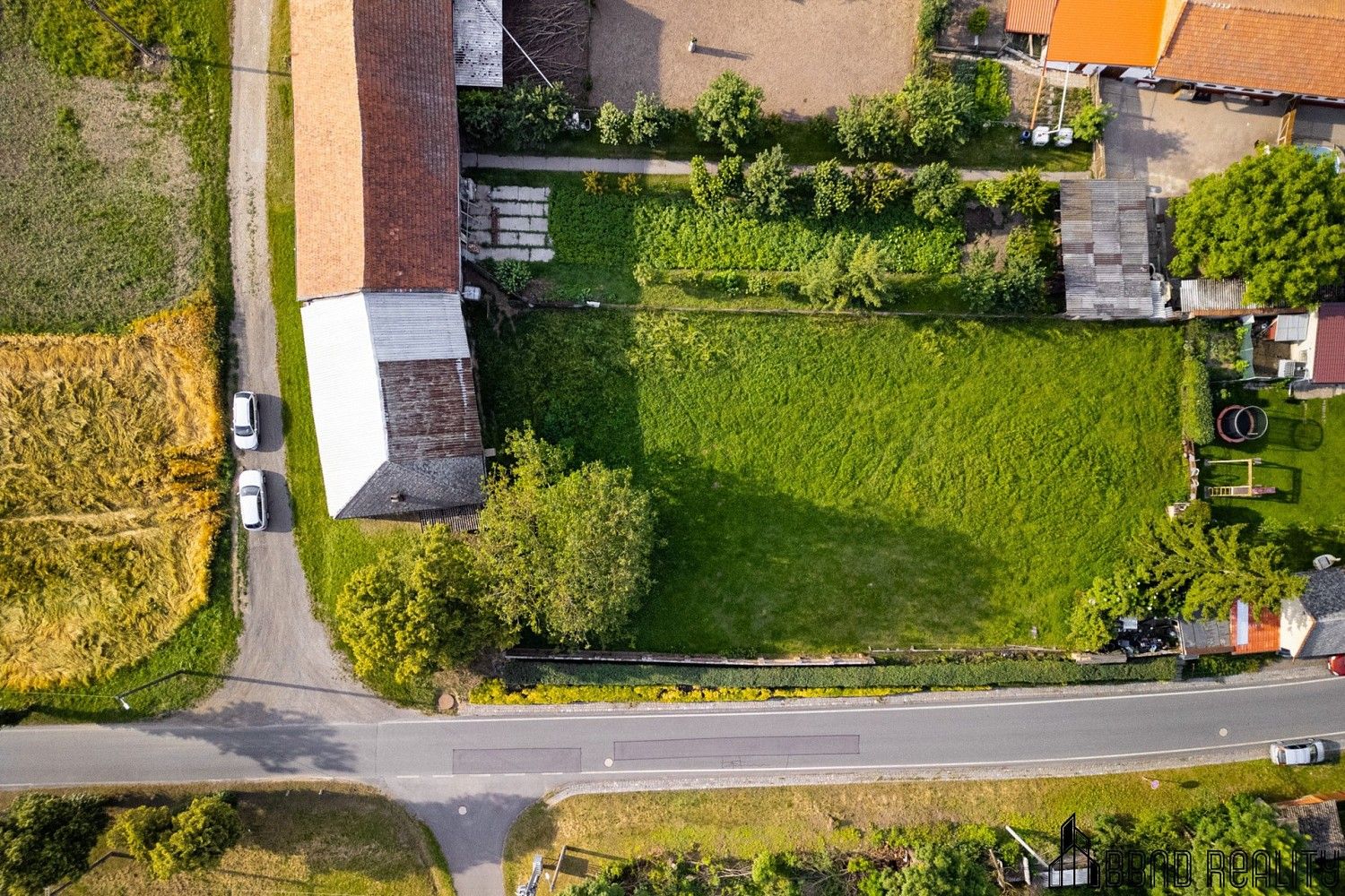 Pozemek pro bydlení, 1 853 m²