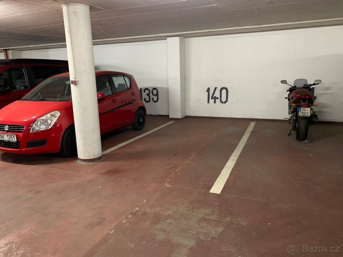 Pronájem garáž - Praha, 199 00