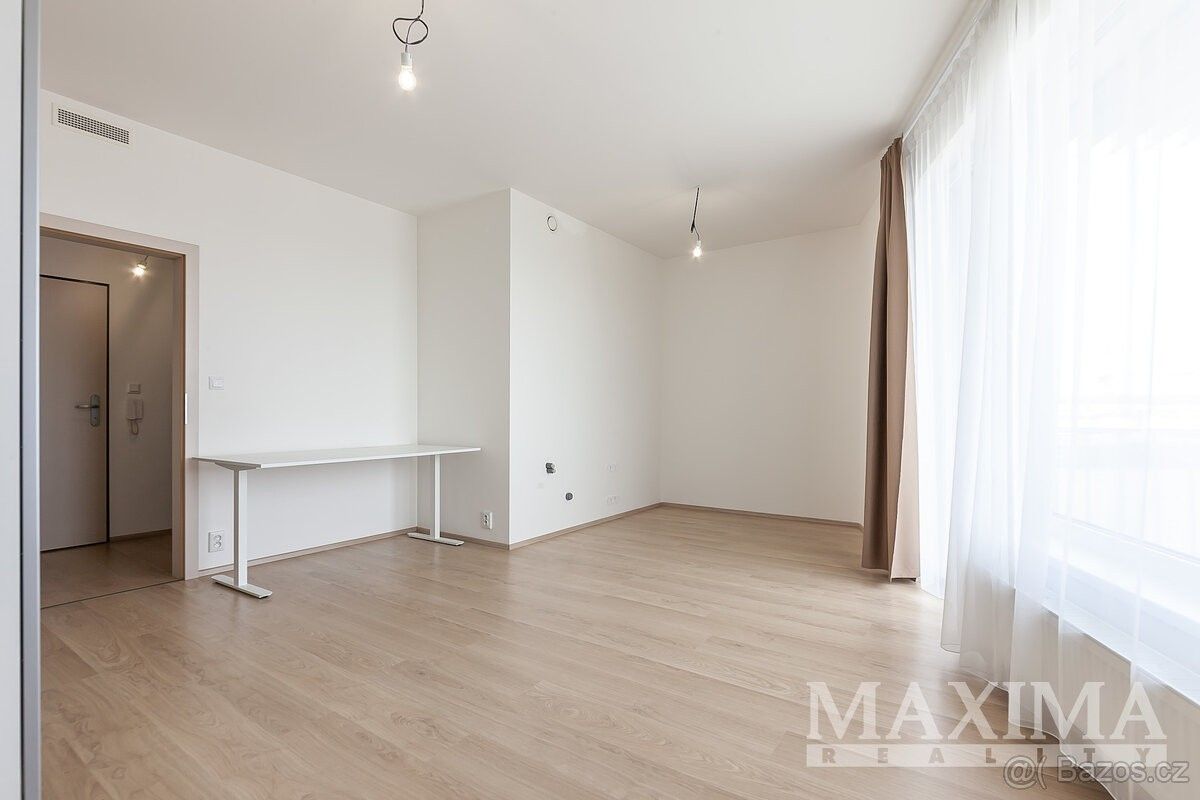 Prodej byt 1+kk - Praha, 100 00, 38 m²