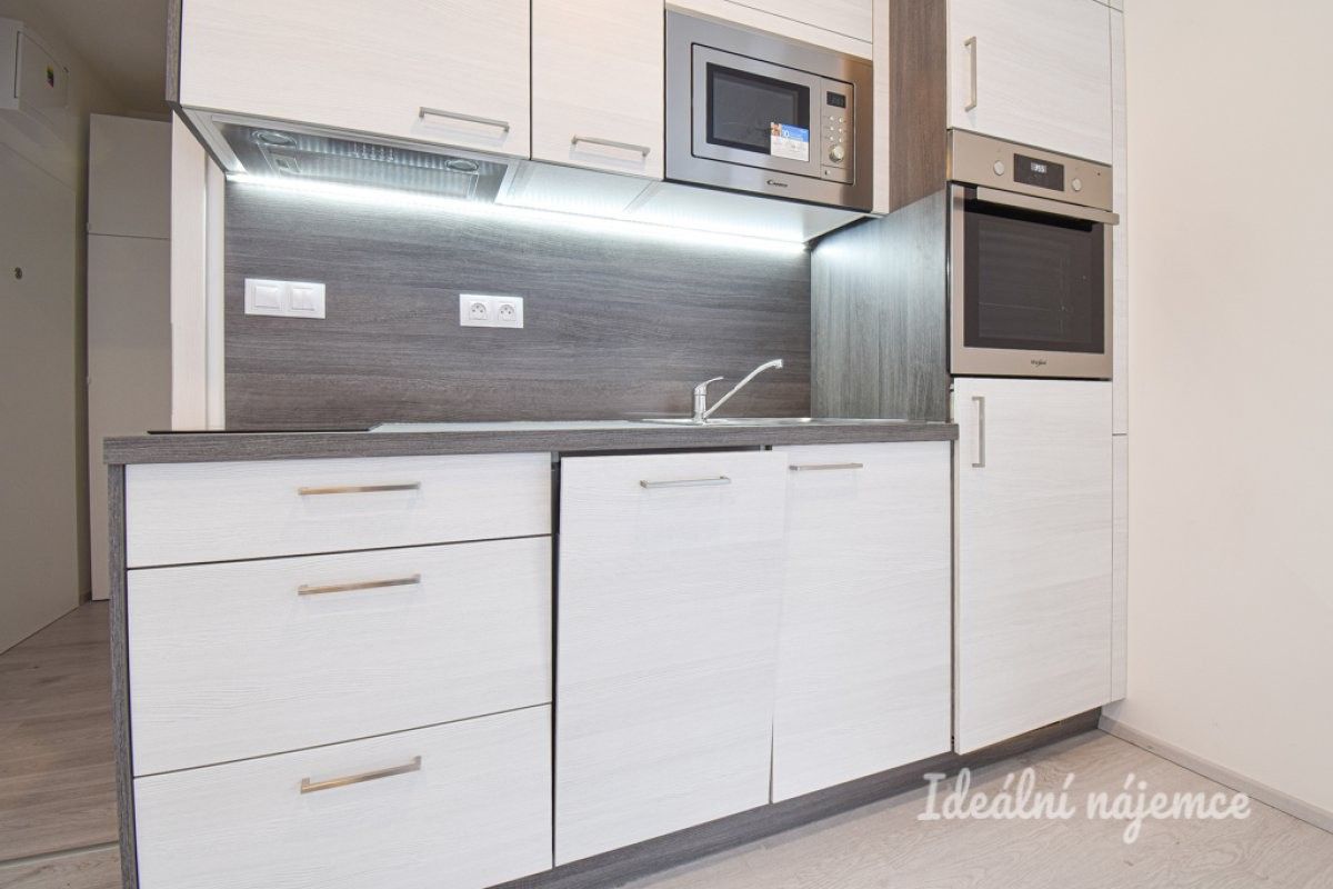 Byt 1+kk · 29 m² · Střední, Brno - 3