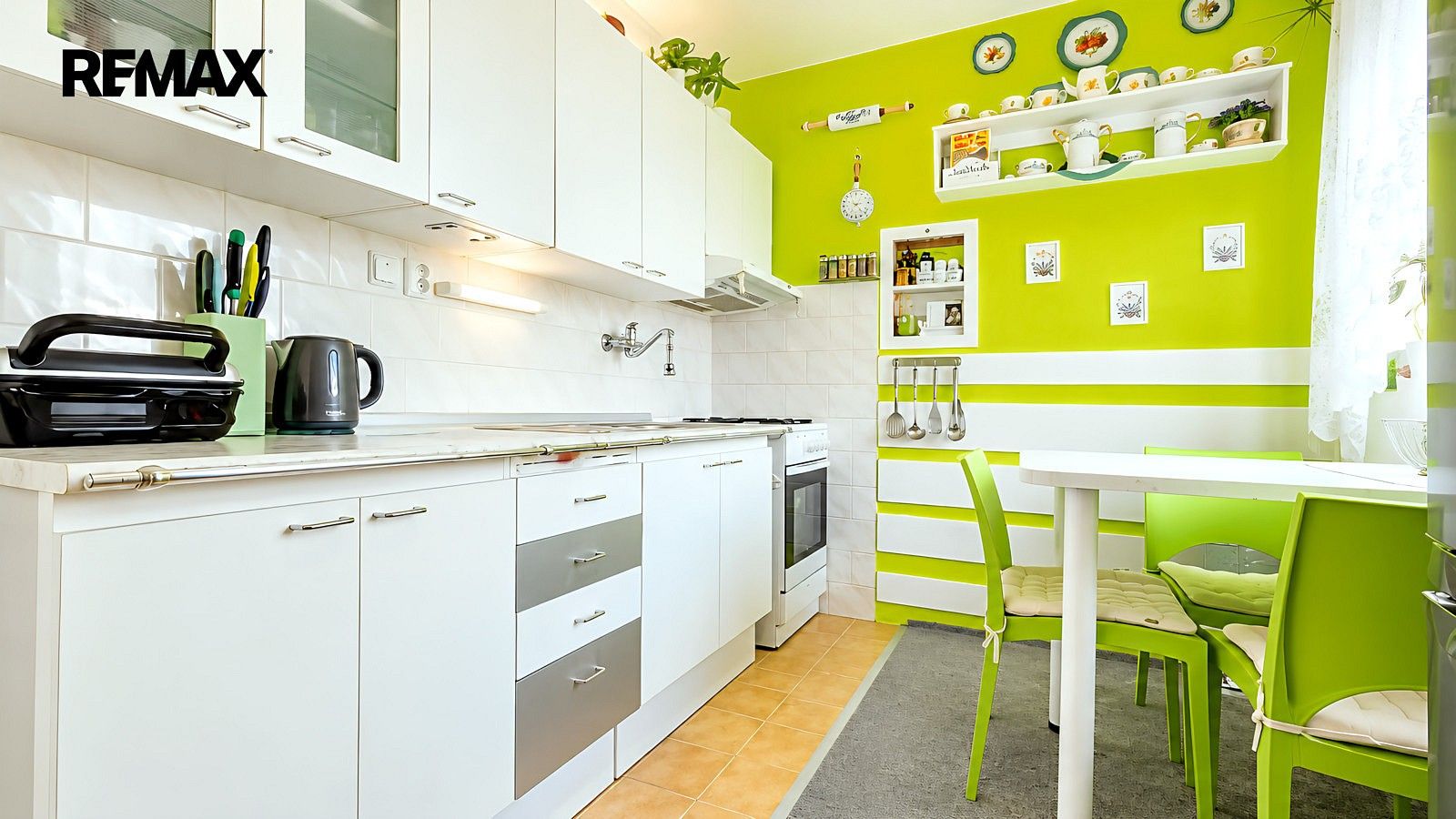 3+1, Neratovice, okres Mělník, Středočeský kraj, 76 m² - 2