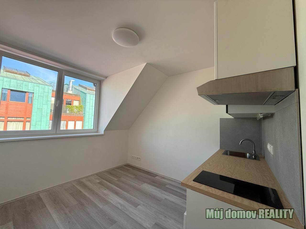 1+1, Vacínova, Praha, 31 m² - 2