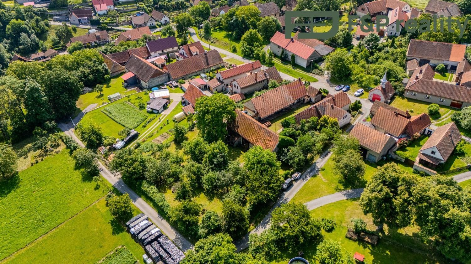 Prodej pozemek pro bydlení - Zádolí, 974 m²