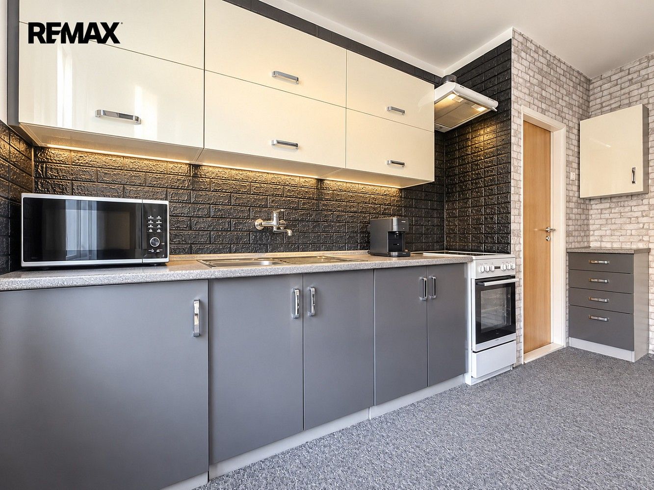 3+1, Podbořany - Letov, okres Louny, Ústecký kraj, 64 m² - 2