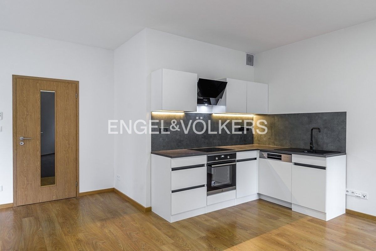 Byt 2+kk · 55 m² · Počernická 699, Praha Malešice - 4