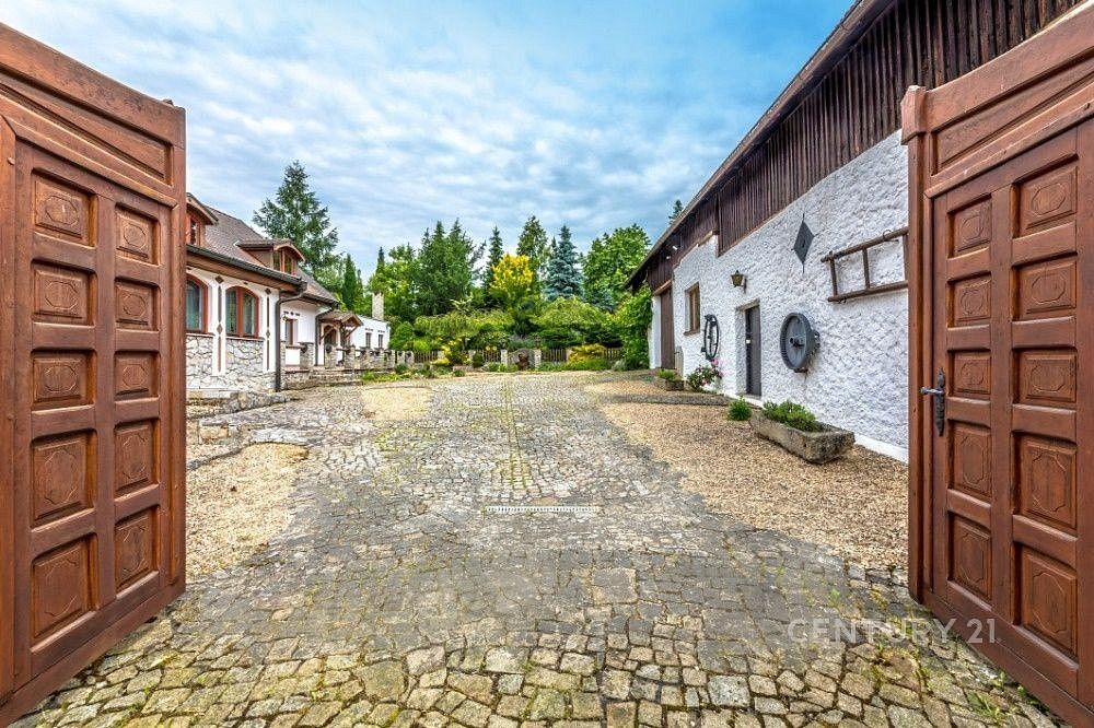 Rodinné domy, Mnich - Mirotín, okres Pelhřimov, Kraj Vysočina, 663 m² - 2