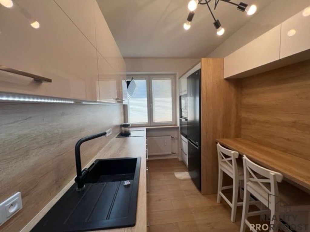 Pronájem byt 2+1 - Velkomoravská, Hodonín, 60 m²