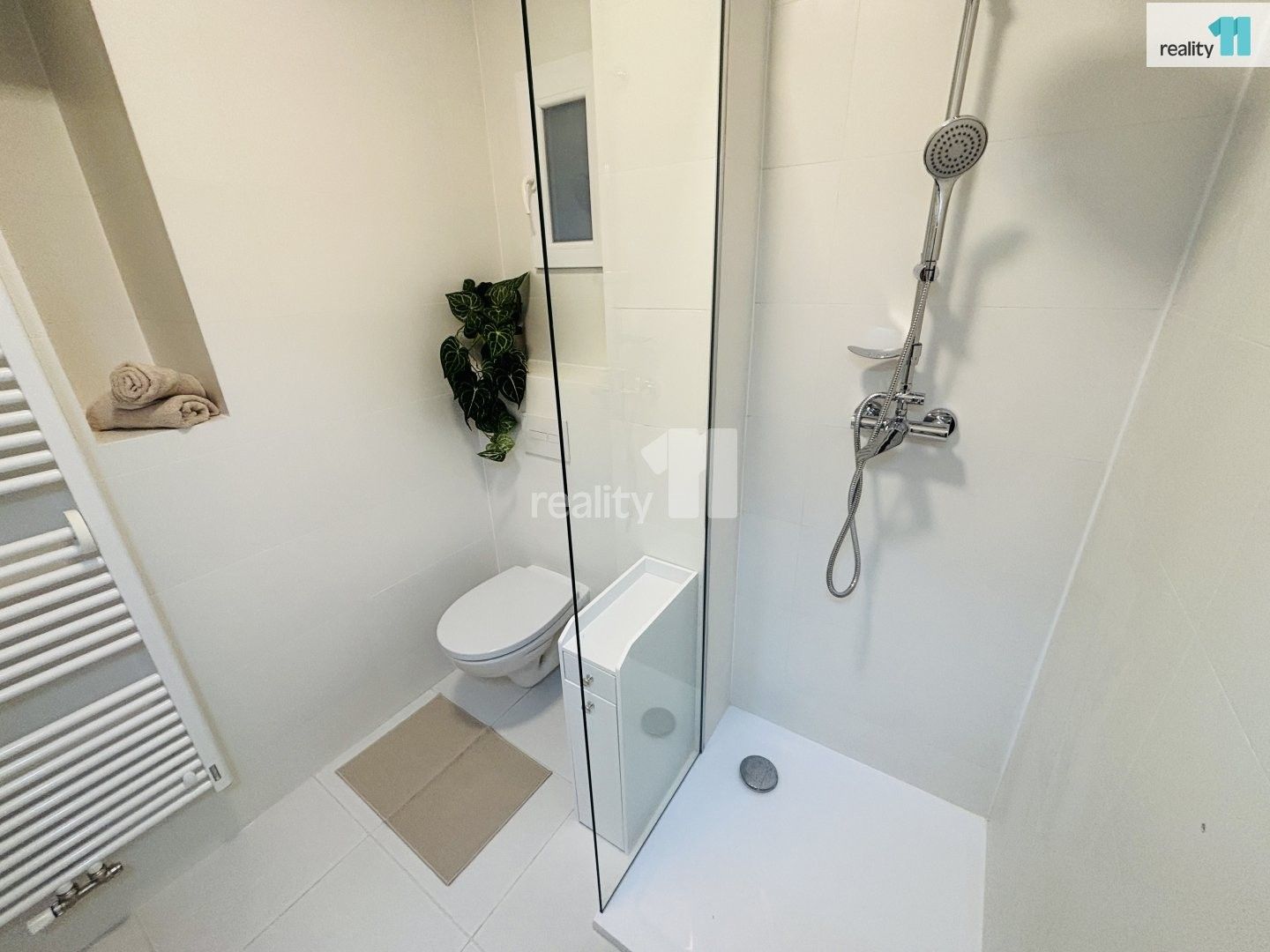 1+1, Krymská, Praha, 37 m² - 2