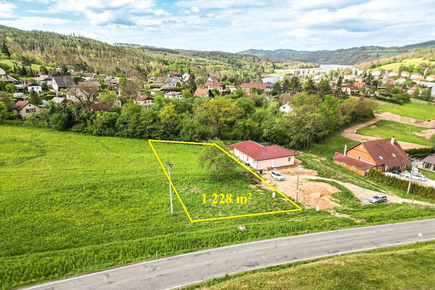 Pozemky pro bydlení, Kamýk nad Vltavou, okres Příbram - 2