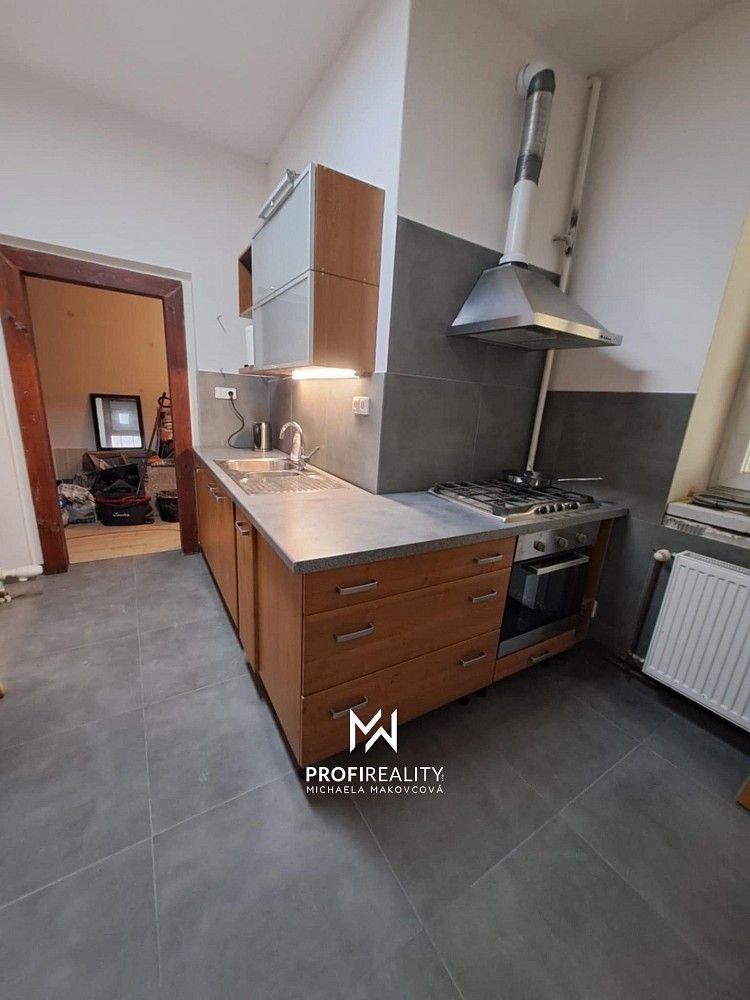 Pronájem byt 3+1 - nám. Tržní, Liberec - Liberec I-Staré Město, 77 m² - 5