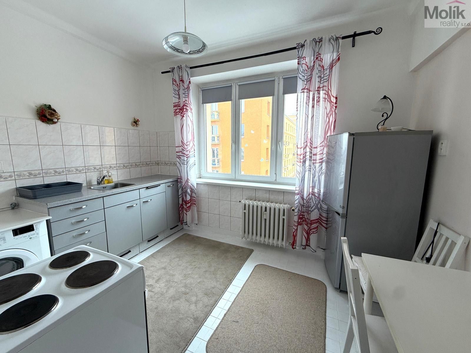 1+1, W. A. Mozarta, Most, 39 m²