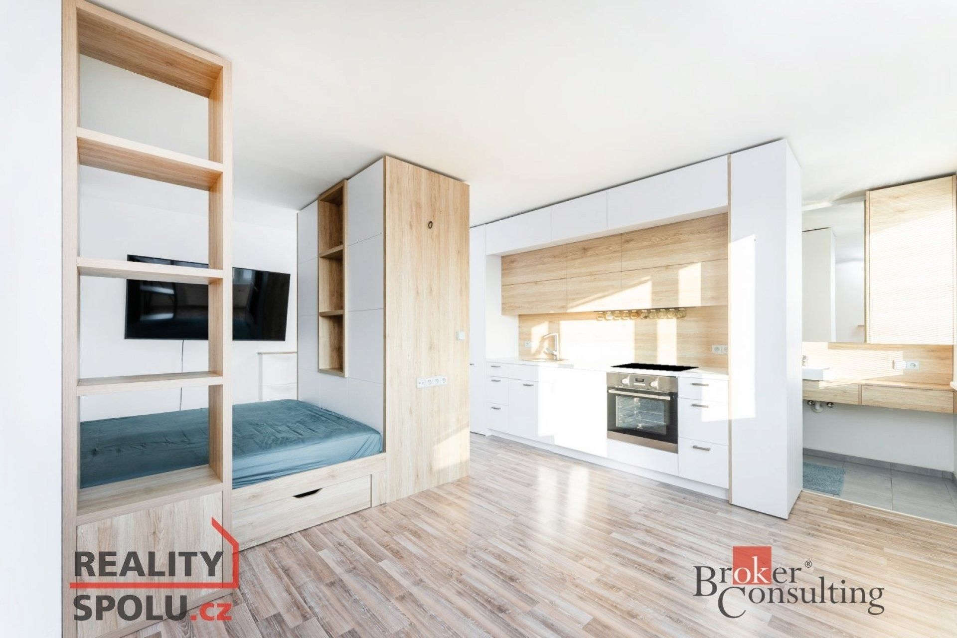 1+kk, Topolová, Praha, 31 m²