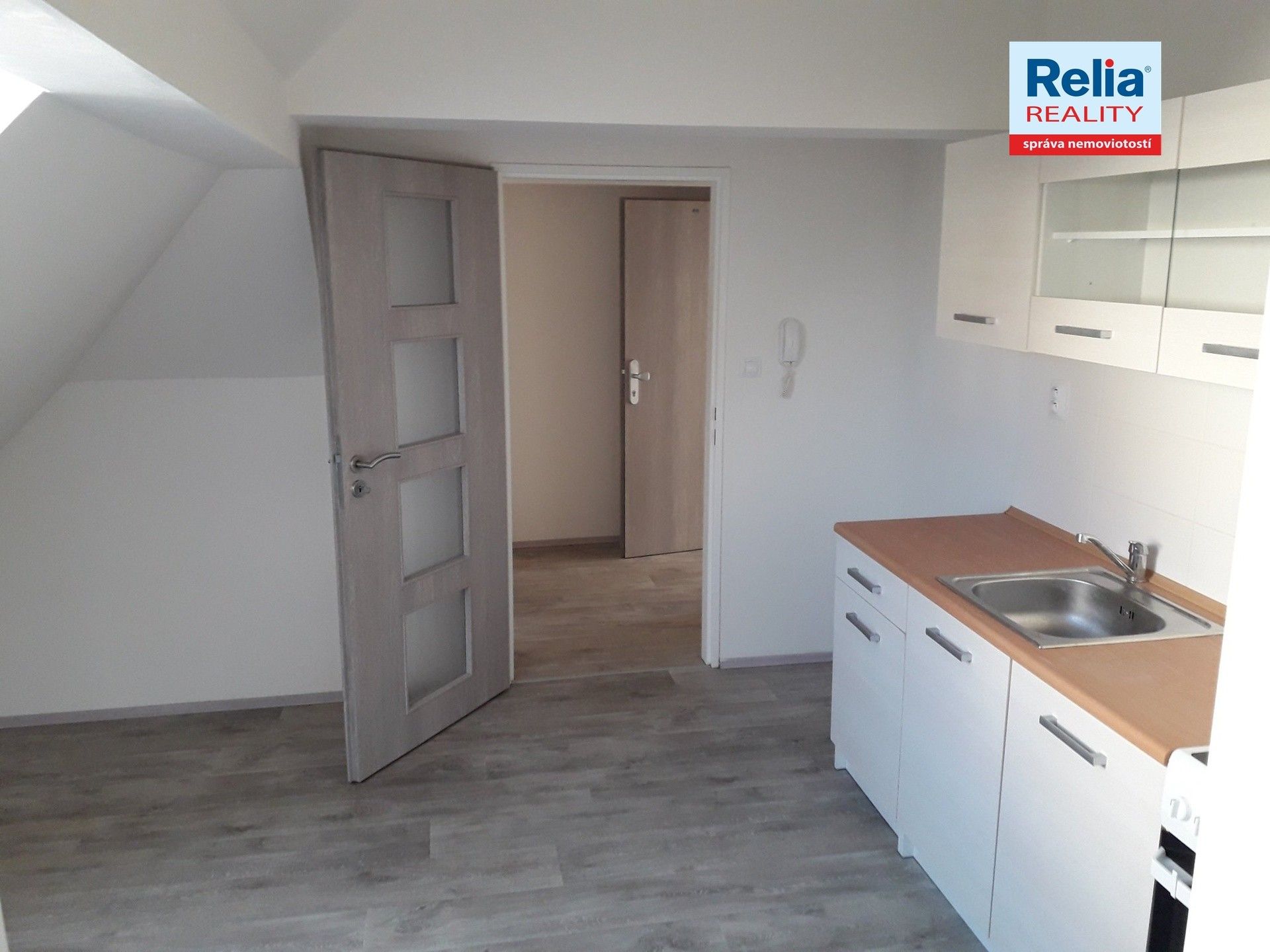 1+1, Na Kopečku, Liberec, 36 m²