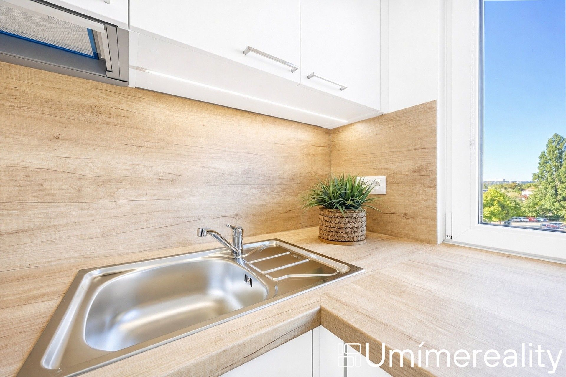 1+kk, Valentova, Praha, 30 m² - 2