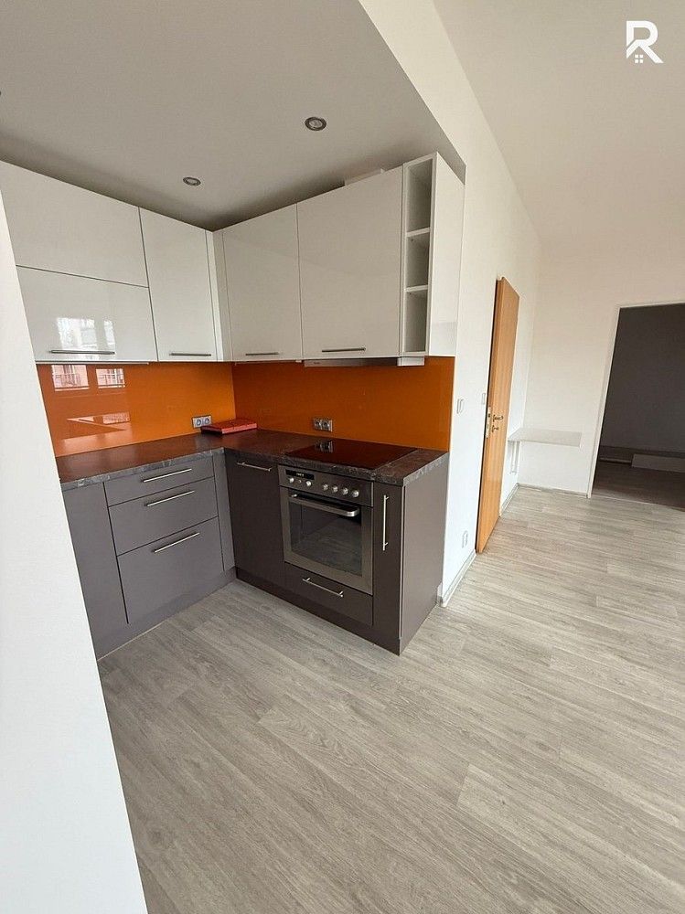 Byt 2+kk · 46 m² · Praha - Záběhlice, okres Praha 10, Hlavní město Praha - 4