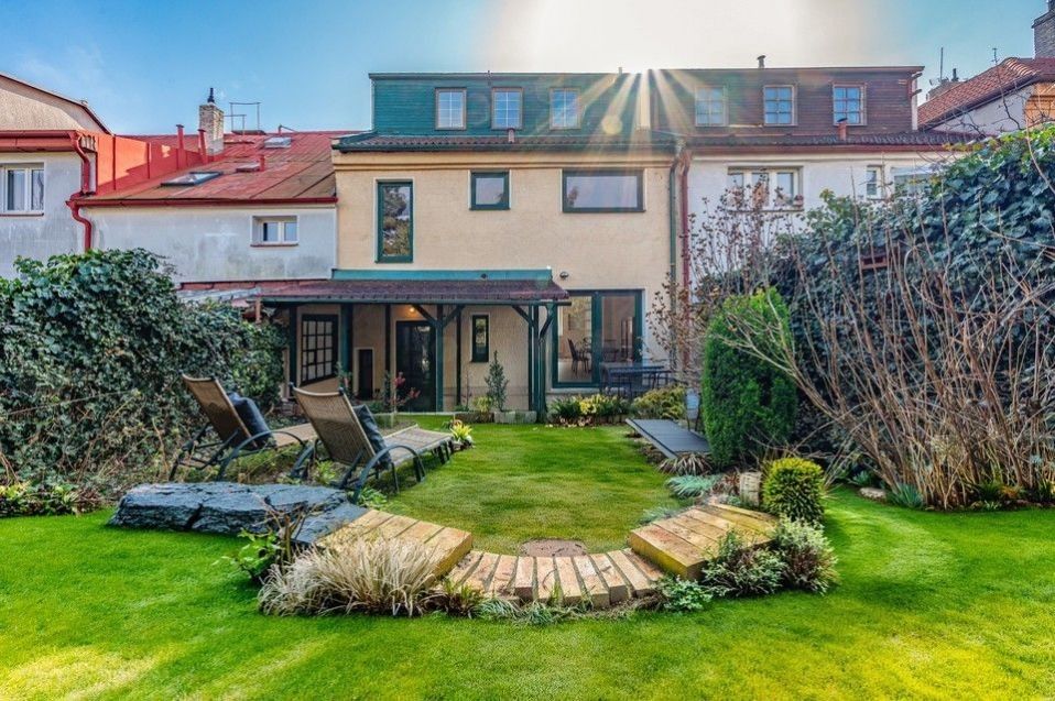 Rodinné domy, Sedlecká, Praha, 200 m²