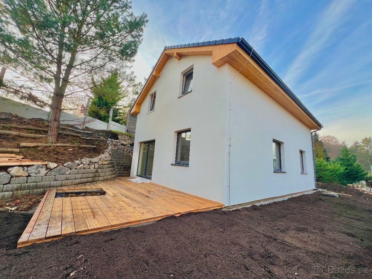 Rodinné domy, Loděnice u Berouna, 267 12