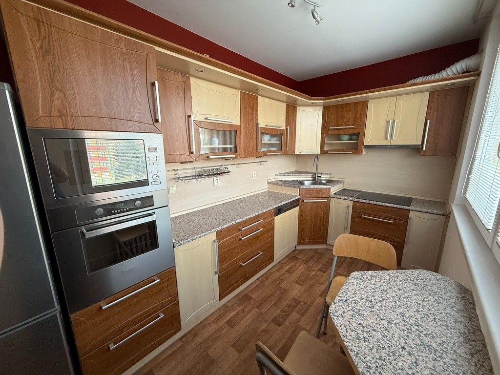 Byty, Chropyně, 768 11