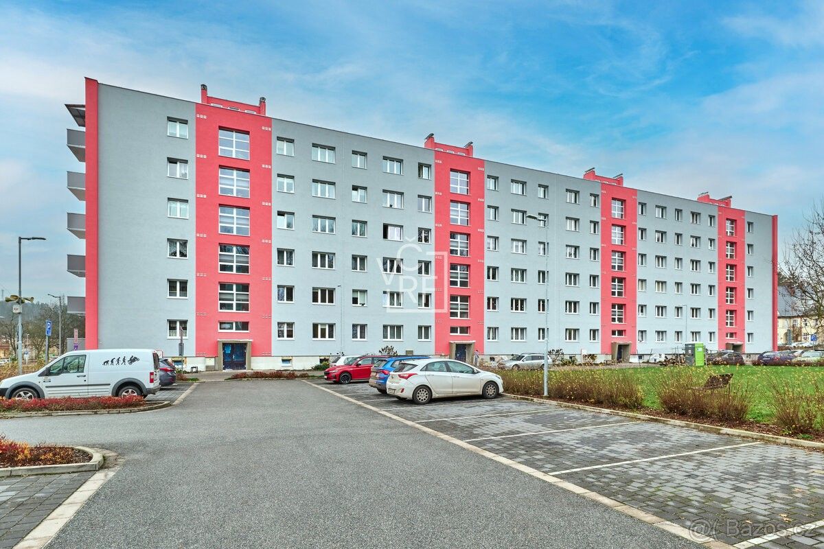 Byty, Hostinné, 543 71