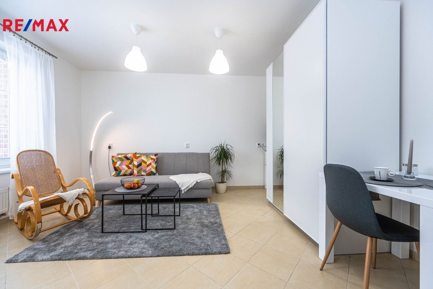 1+kk, Smíchovská, Praha, 24 m²