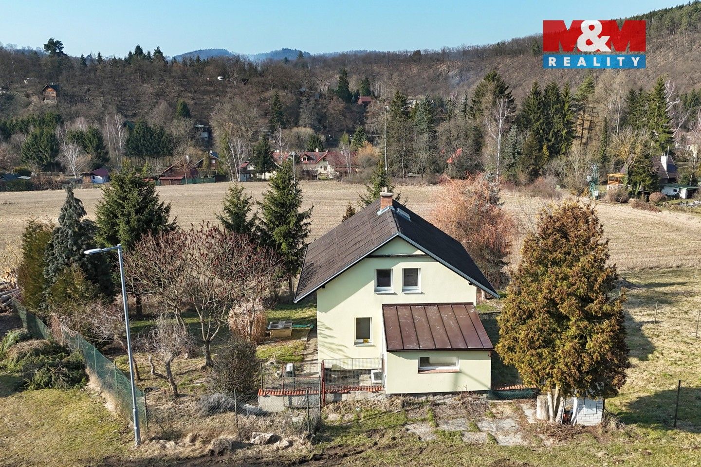 Chata · 86 m² · Samopše - 3