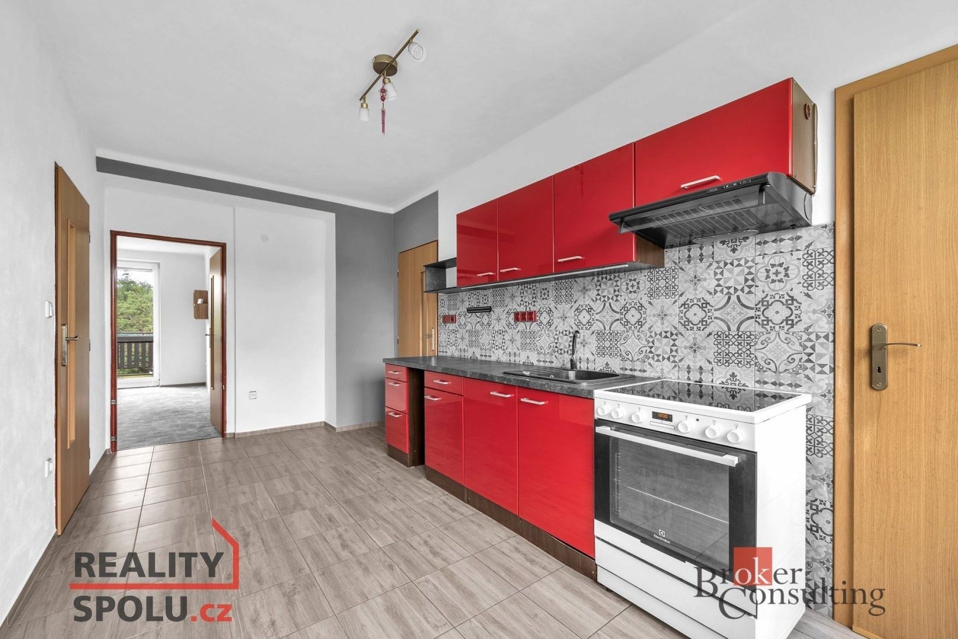 Prodej byt 3+1 - Vinary, 63 m²