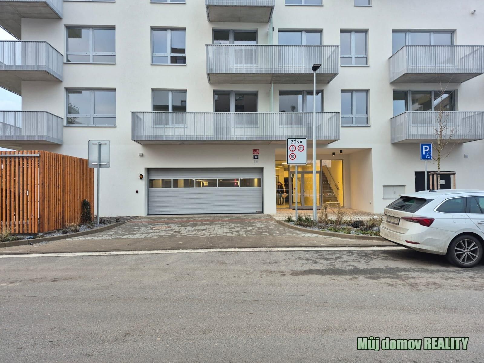 1+kk, Honzíkova,Praha 10, Dolní Měcholupy, 41 m²